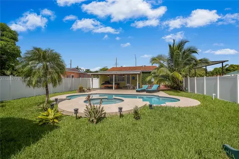 1035 SE 8th Ct, Hialeah, FL 33010 photo 28