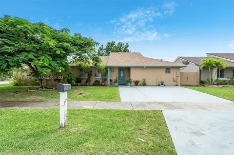 12322 SW 203rd Ter, Miami, FL 33177