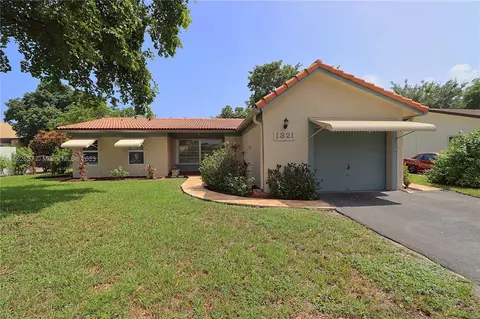 1321 NW 93rd Ave, Pembroke Pines, FL 33024