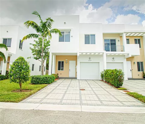 10239 NW 72nd Ter #10239, Doral, FL 33178
