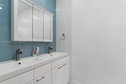 13591 SW 176th Ter, Miami, FL 33177 photo 24