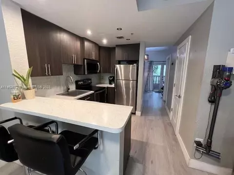 77 E 4th St #A204, Hialeah, FL 33010