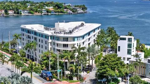 1 Century Ln #209, Miami Beach, FL 33139