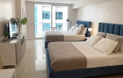 1200 Brickell Bay Dr #1616, Miami, FL 33131