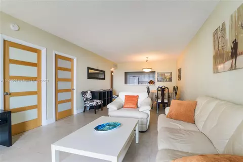 19380 Collins Ave #619, Sunny Isles Beach, FL 33160