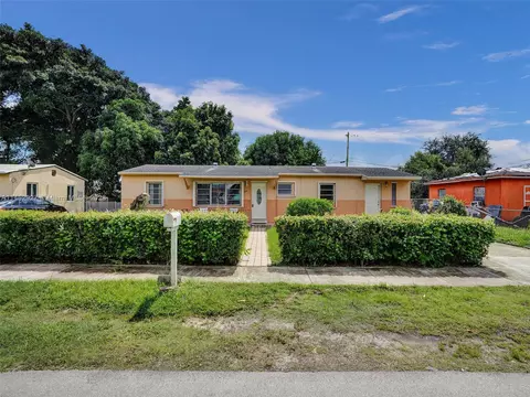2770 NW 164th St, Miami Gardens, FL 33054