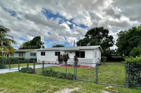 4350 NW 171st St, Miami Gardens, FL 33055