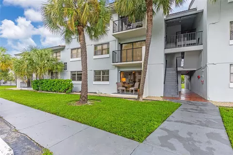 7195 NW 179th St #105, Hialeah, FL 33015