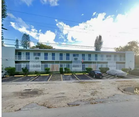1590 NE 127th St #205, North Miami, FL 33161