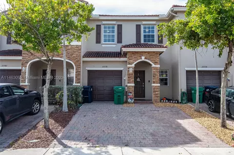 22378 SW 88th Path, Cutler Bay, FL 33190