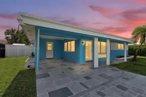 250 SE 1st Ter, Pompano Beach, FL 33060