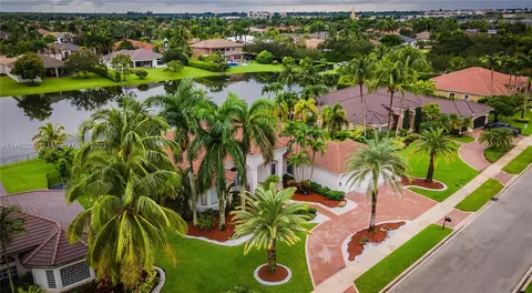 15124 SW 36th St, Davie, FL 33331