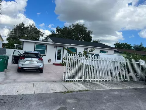 1935 NW 84th St, Miami, FL 33147