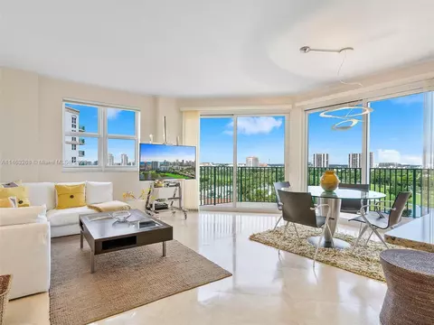 20000 E Country Club Dr #1102, Aventura, FL 33180