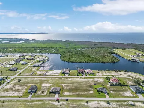 3440 NW 46 Ave, Cape Coral, FL 33393