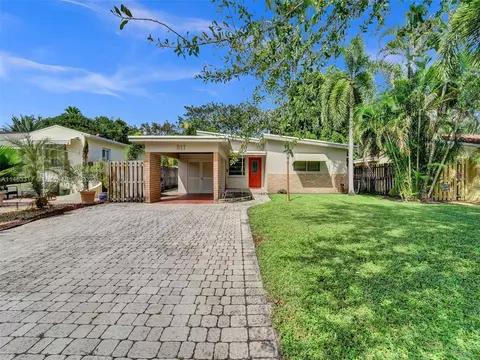 517 SW 12th Ct, Fort Lauderdale, FL 33315