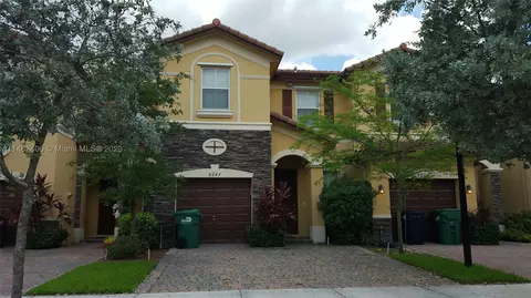 8647 NW 113th Ct, Doral, FL 33178