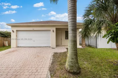 530 NW 20th St, Homestead, FL 33030
