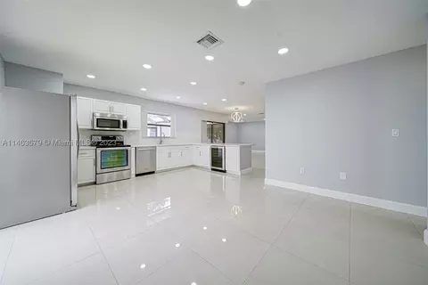 10729 SW 117th Ct, Miami, FL 33186