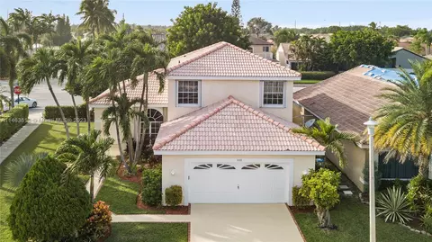 380 SW 181st Way, Pembroke Pines, FL 33029