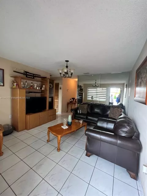 7573 W 29th Ln, Hialeah, FL 33018 photo 9