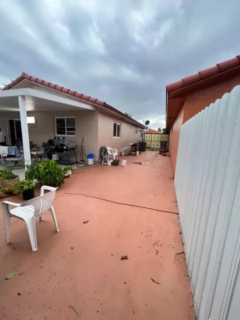 7573 W 29th Ln, Hialeah, FL 33018 photo 17