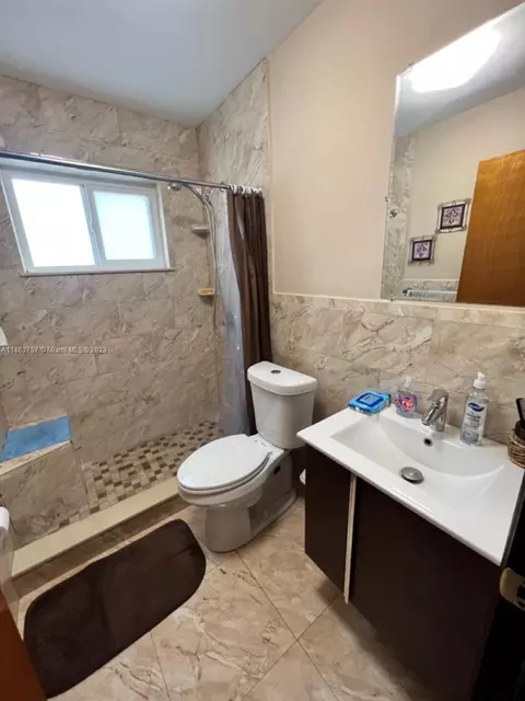 7573 W 29th Ln, Hialeah, FL 33018 photo 13