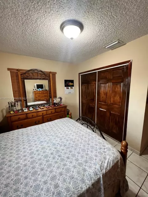 7573 W 29th Ln, Hialeah, FL 33018 photo 12