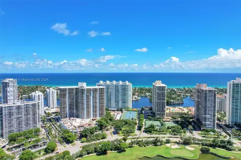 20281 E Country Club Dr #910, Aventura, FL 33180