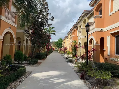 8944 SW 18th St, Miramar, FL 33025