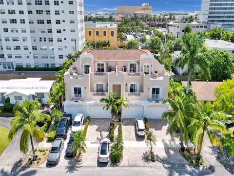 2626 NE 11th Ct #2626, Fort Lauderdale, FL 33304