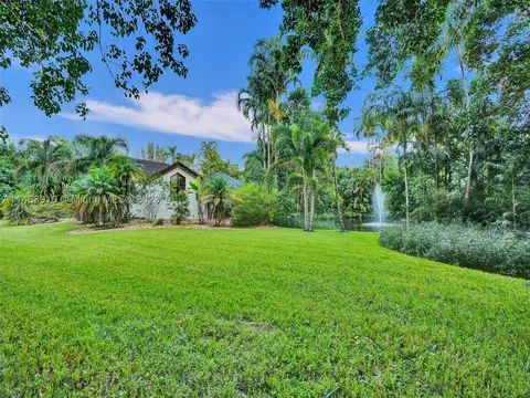 4101 SW 101st Ave, Davie, FL 33328