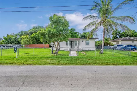 604 NE 9th Ct, Homestead, FL 33030