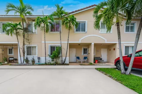 13921 SW 175th Ter, Miami, FL 33177