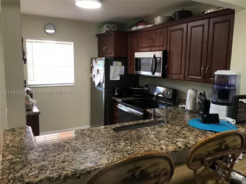 10365 NW 8th St #104, Pembroke Pines, FL 33026