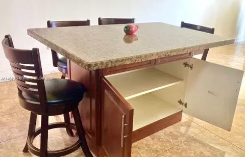 Kitchen - 440 E 23rd St #1402, Hialeah, FL 33013 photo 6 of 8