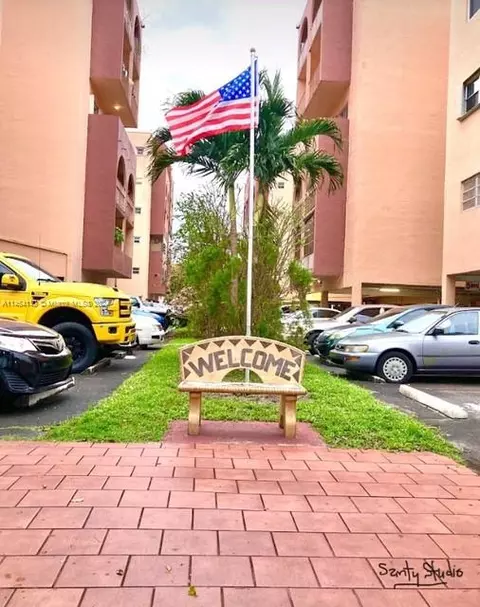 View/Area - 440 E 23rd St #1402, Hialeah, FL 33013 photo 2 of 2