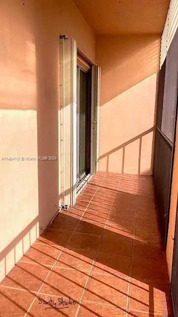 Other - 440 E 23rd St #1402, Hialeah, FL 33013 photo 8 of 9