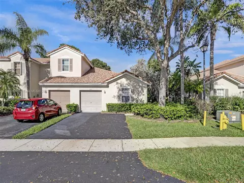 4921 SW 32nd Ter, Fort Lauderdale, FL 33312