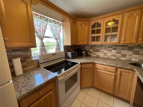 1600 Tallwood Ave #407, Hollywood, FL 33021