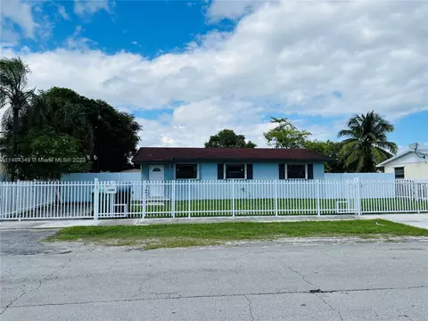 11301 SW 203rd Ter, Miami, FL 33189