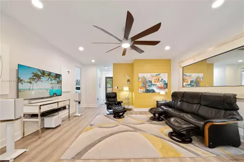 2814 India Palm Dr, Edgewater, FL 32141 photo 7