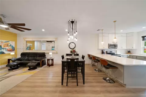 2814 India Palm Dr, Edgewater, FL 32141 photo 5
