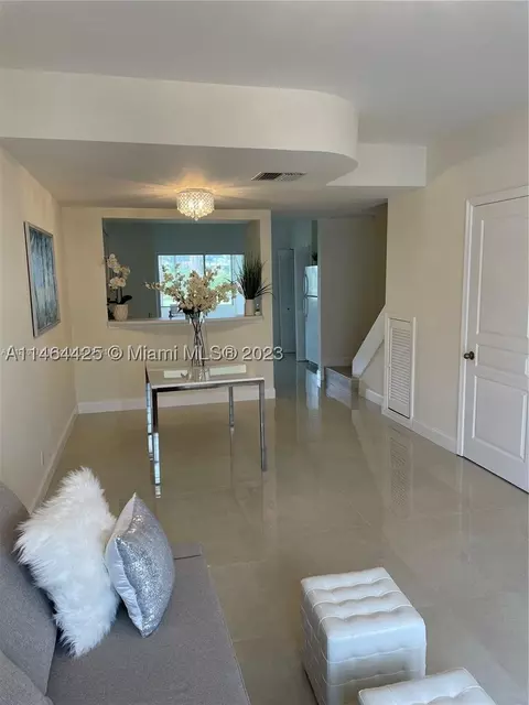 16747 Hemingway Dr #16747, Weston, FL 33326