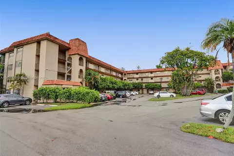 5961 N Falls Circle Dr #405, Lauderhill, FL 33319