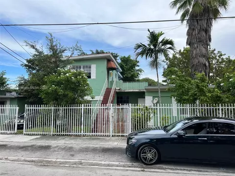 729 NW 55th Ter, Miami, FL 33127