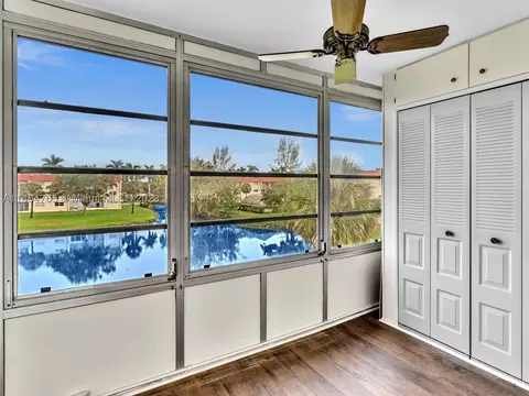 3071 E Sunrise Lakes Dr #301, Sunrise, FL 33322