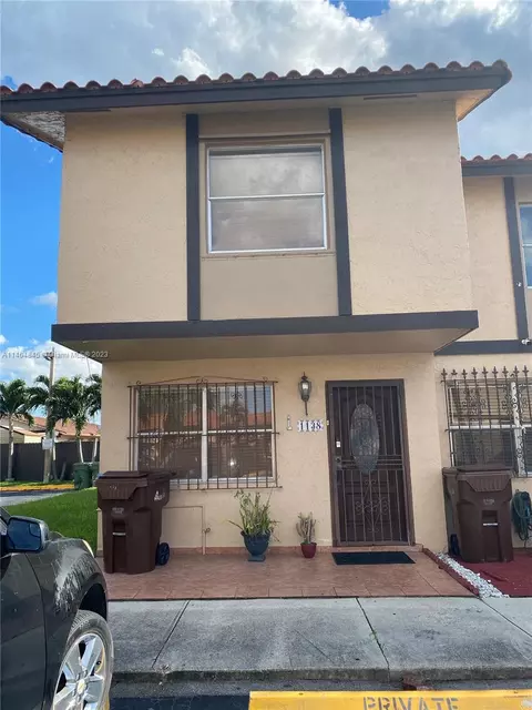 1138 W 41st St #82, Hialeah, FL 33012