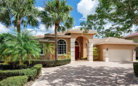 531 NW 118th Way, Coral Springs, FL 33071