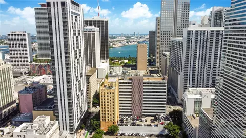 151 SE 1st St #703, Miami, FL 33131